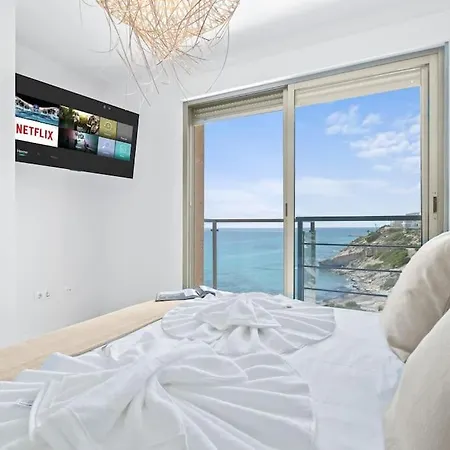 בית נופש Mediterranean Bliss House *